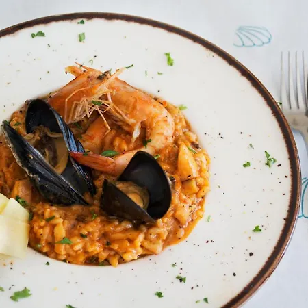 Kochyli Garden Studios