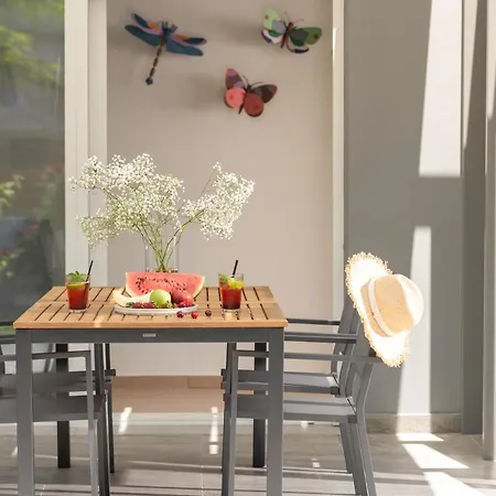 Kochyli Garden Studios نيا بلاجيا