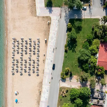 Kochyli Garden アパート